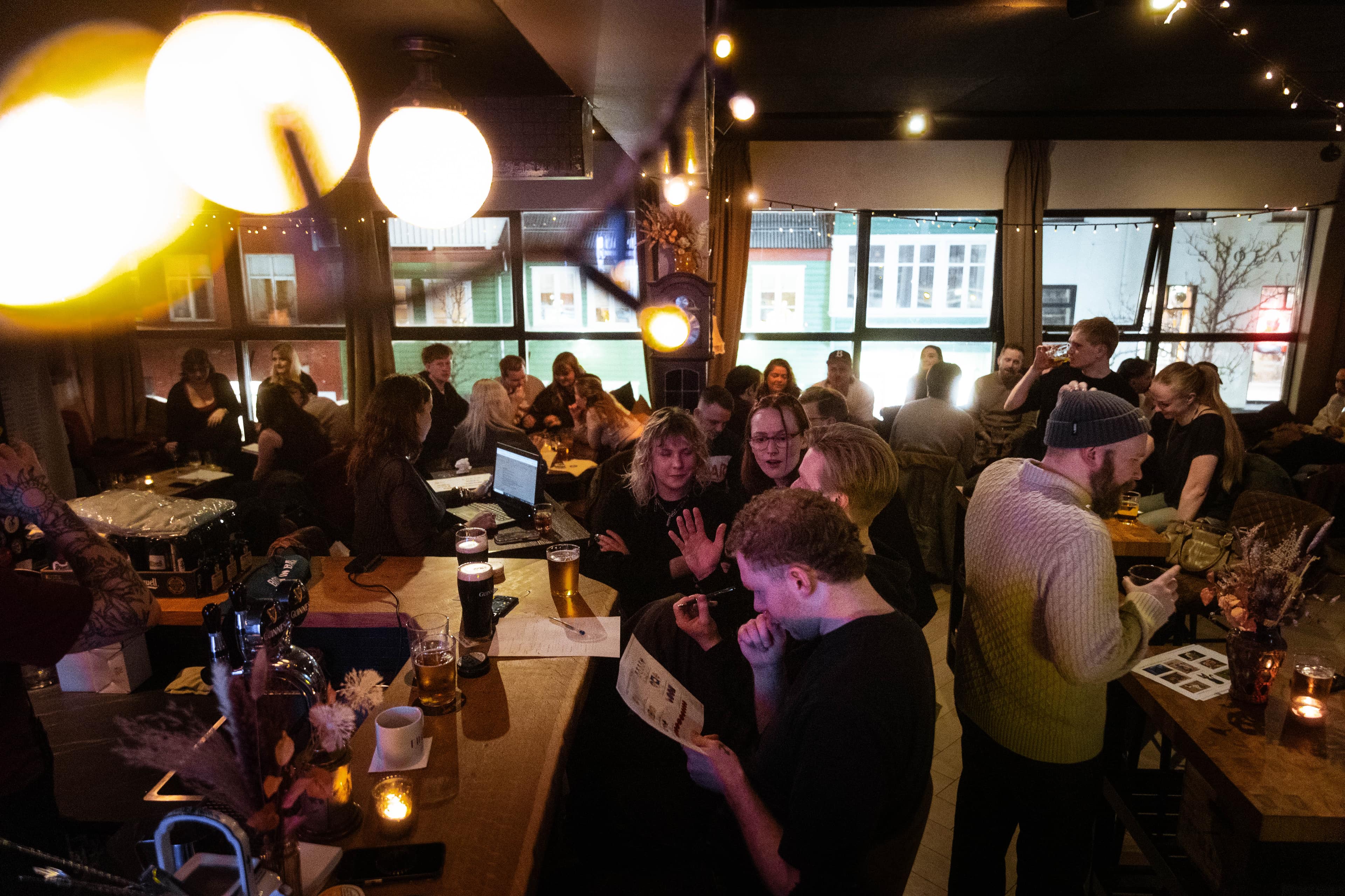 A second moment from a packed Bingo event